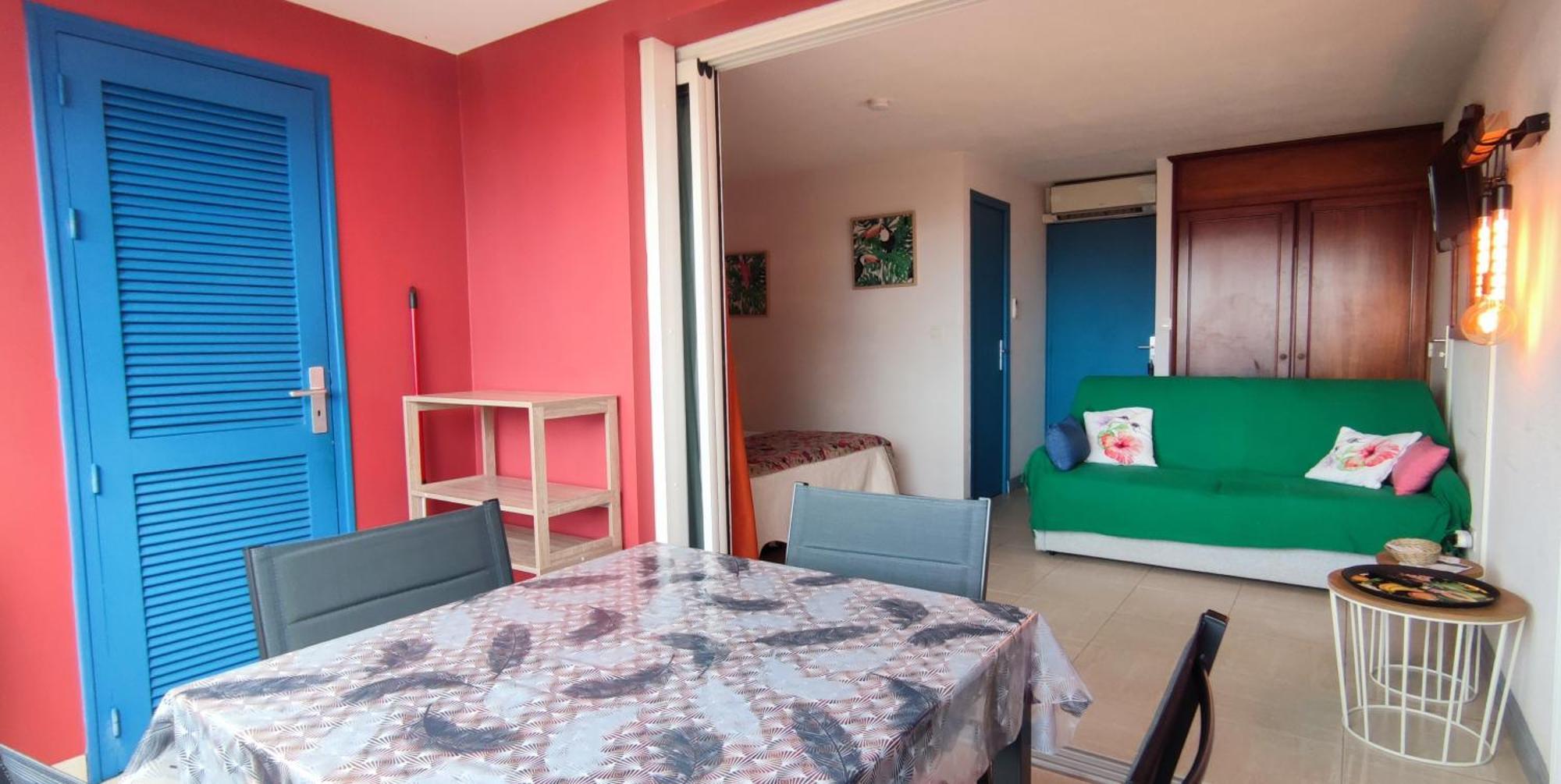 Goyave Apartment แซ็งแตนน์ ภายนอก รูปภาพ